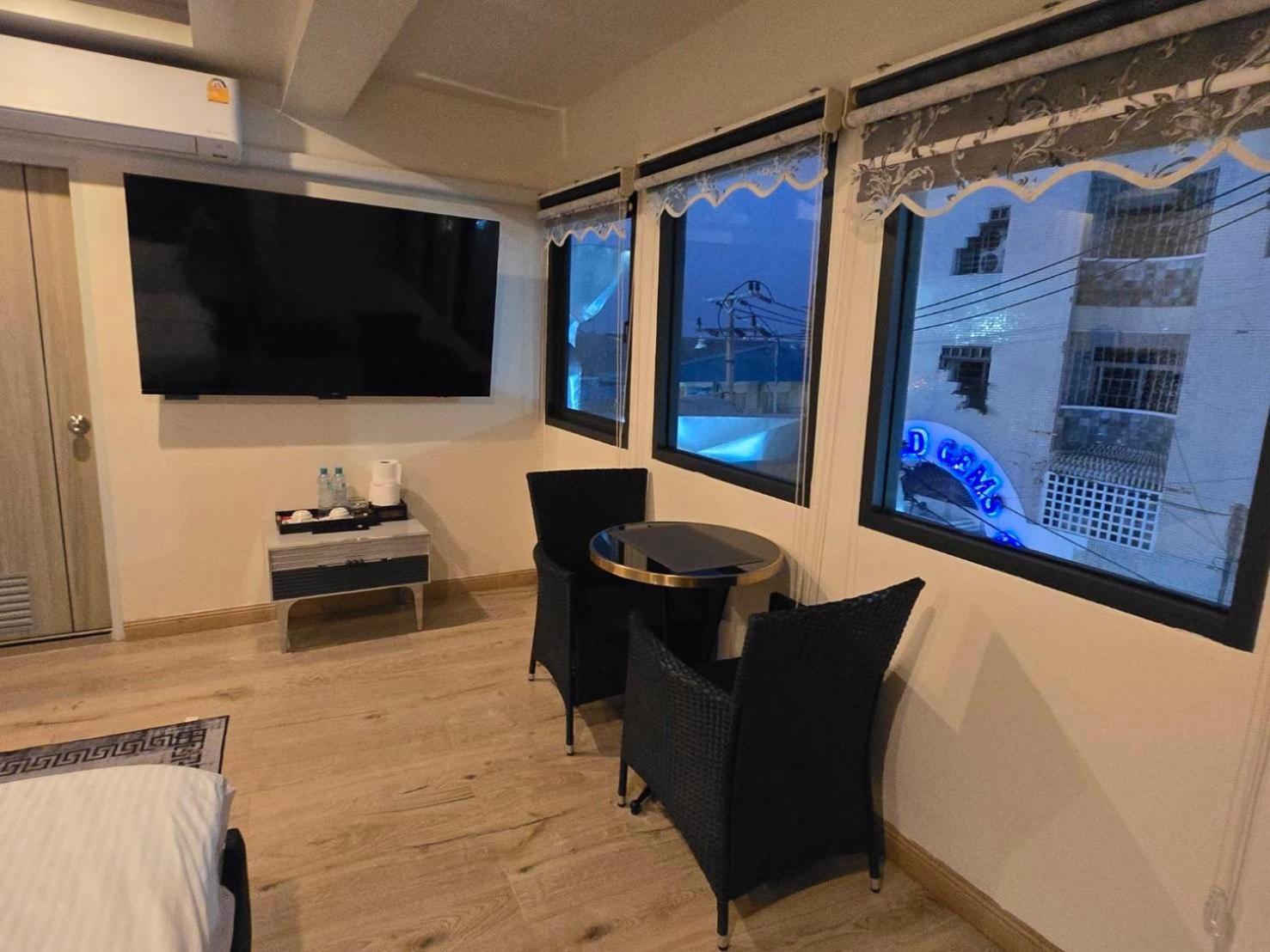 Pumpui Place Pattaya Dış mekan fotoğraf